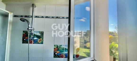 1 bedroom Apartment in Versailles, France No. 171356 3