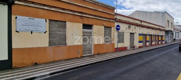 1363m² Building in Ponta Delgada, Portugal No. 87280 2