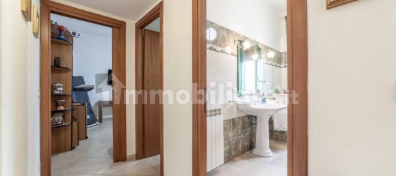 2 غرف نوم شقة في Guidonia Montecelio, Italy رقم 192016 17