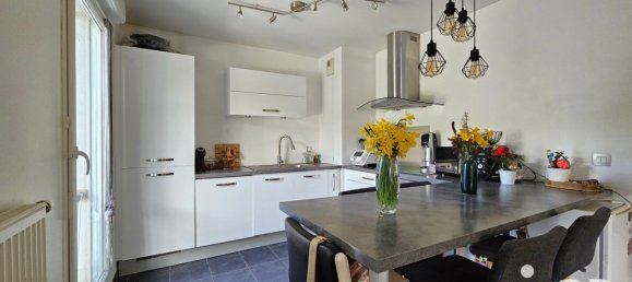 2 bedrooms Apartment in Chambery, France No. 275135 3