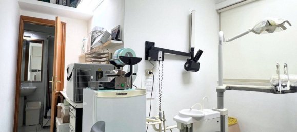 2 bedrooms Apartment in Rome, Italy No. 121209 13