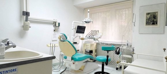 2 bedrooms Apartment in Rome, Italy No. 121209 9