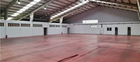 998m² Warehouse in Maia, Portugal No. 49606 3