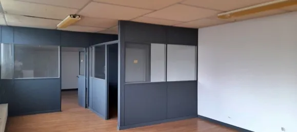 998m² Warehouse in Maia, Portugal No. 49606 7