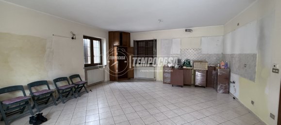 8-salle Maison à Villafranca d'Asti, Italy No. 303541 23