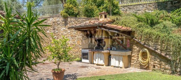 3 bedrooms Villa in Arezzo, Italy No. 264804 7