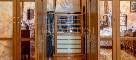 3 bedrooms Villa in Arezzo, Italy No. 264804 32