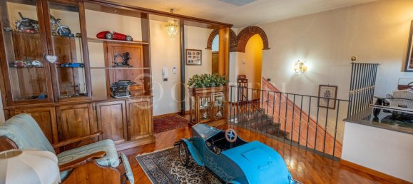 3 bedrooms Villa in Arezzo, Italy No. 264804 22