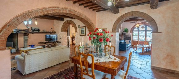 3 bedrooms Villa in Arezzo, Italy No. 264804 13