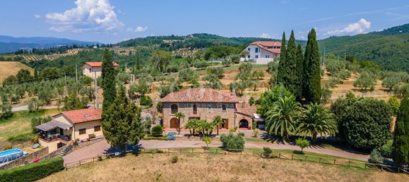 3 bedrooms Villa in Arezzo, Italy No. 264804 5