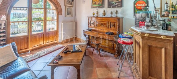 3 bedrooms Villa in Arezzo, Italy No. 264804 16