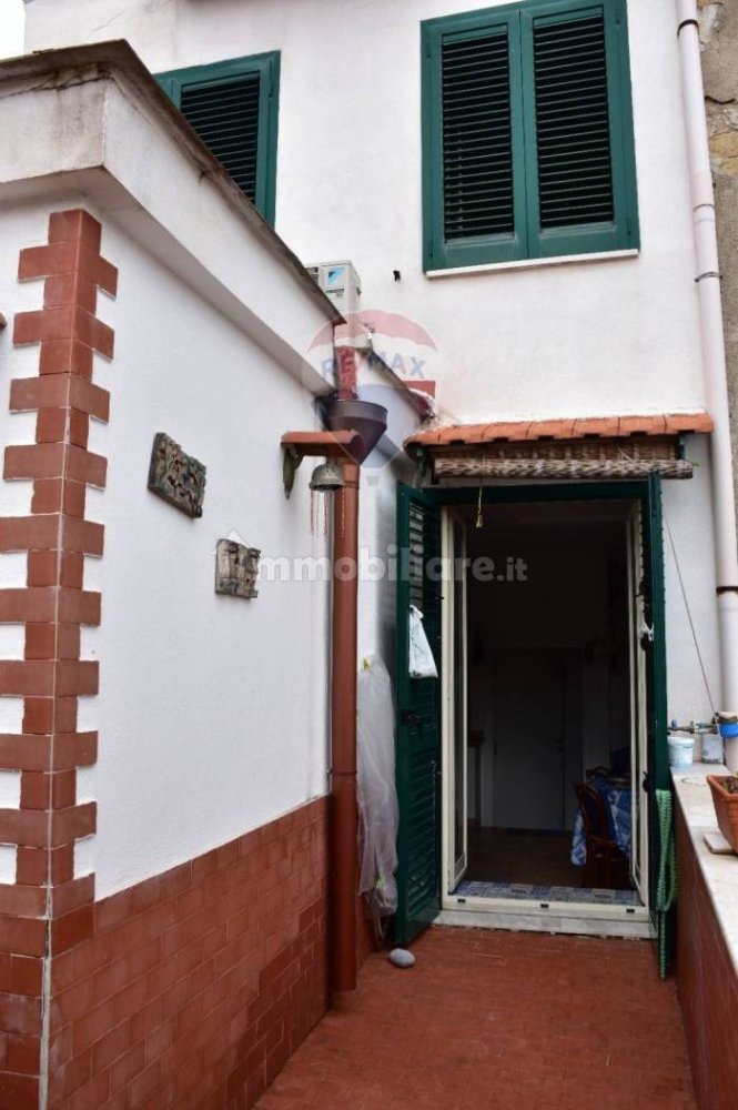 Пентхаус с 2 спальнями в Неаполь, Италия № 403887