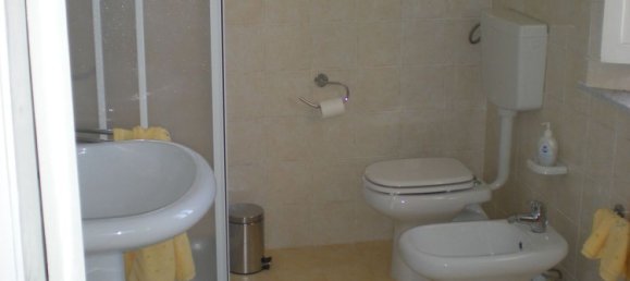 Casa de 3 habitaciónes en Motta San Giovanni, Italy No. 254205 6