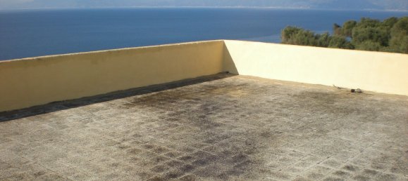 Casa de 3 habitaciónes en Motta San Giovanni, Italy No. 254205 2