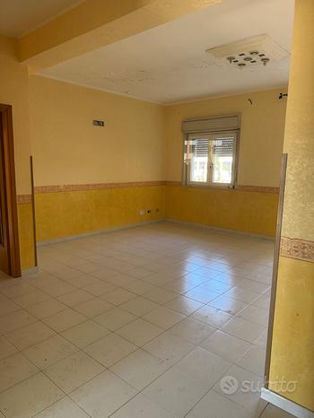 4 rooms Apartment in Floridia, Italy No. 297575