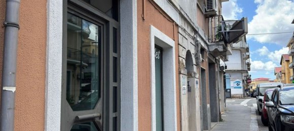 Imóvel comercial em Vibo Valentia, Italy 60 m² N.º 277978 2