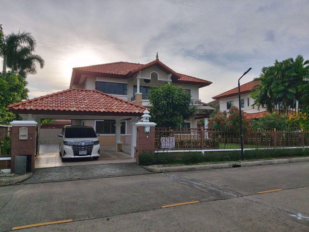 3 bedrooms House in Lat Krabang, Thailand No. 4838