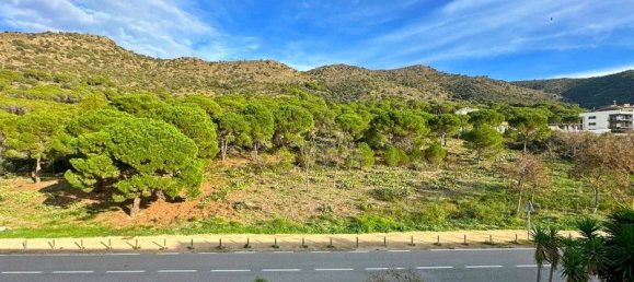 3 bedrooms Building in El Port De La Selva, Spain No. 77382 3