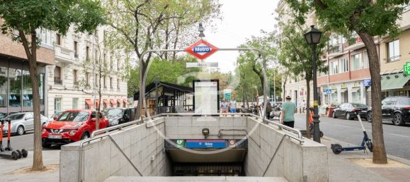 Apartamento T3 em Madrid, Spain N.º 183941 2