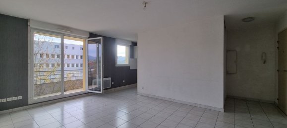 Apartamento de 1 dormitorio en Forbach, France No. 57429 4