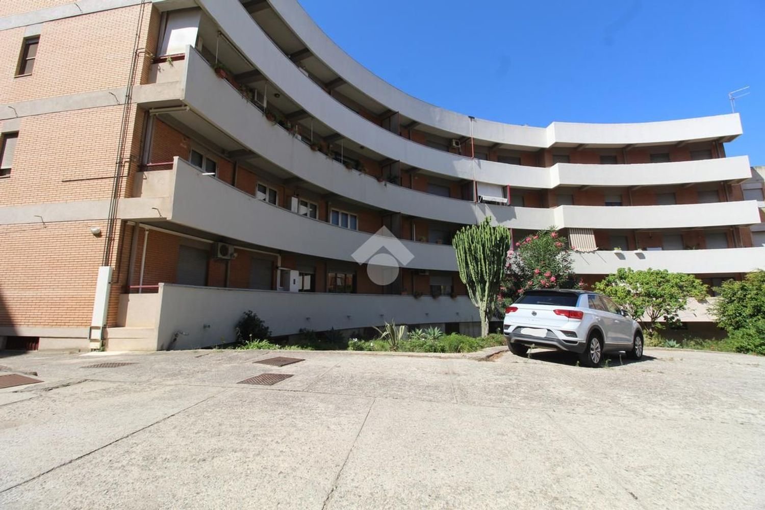 4 Schlafzimmer Wohnung in Villa San Giovanni, Italy, Nr. 394936