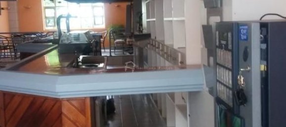 Propriété commerciale à Burgos, Spain 194m² No. 117040 2