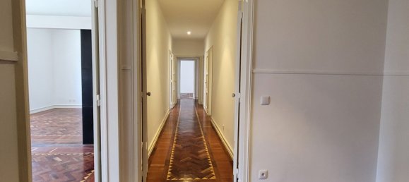 4 bedrooms Apartment in Lisbon, Portugal No. 90098 24