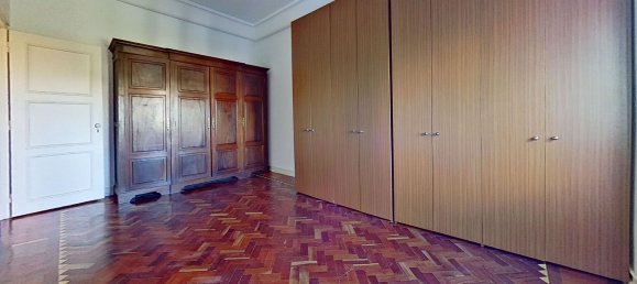 4 bedrooms Apartment in Lisbon, Portugal No. 90098 4