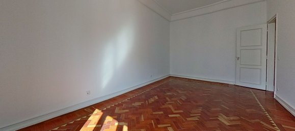 4 bedrooms Apartment in Lisbon, Portugal No. 90098 6