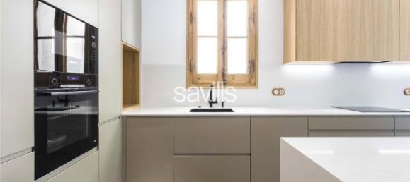 Квартира с 3 спальнями в Эшампле, Испания № 182354 8