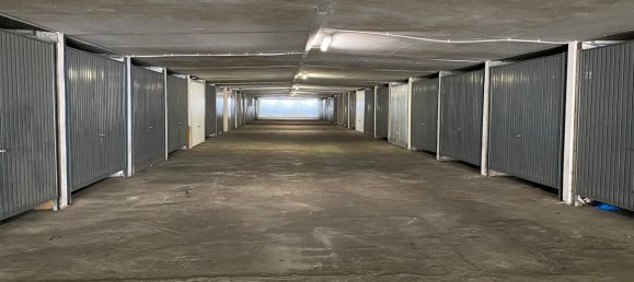 Estacionamiento en Dormagen, Germany No. 318430 5