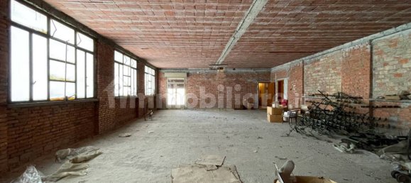 7 bedrooms House in Borgo San Giacomo, Italy No. 351370 12