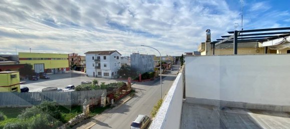 Вилла с 4 комнатами в Битонто, Италия № 21361 32