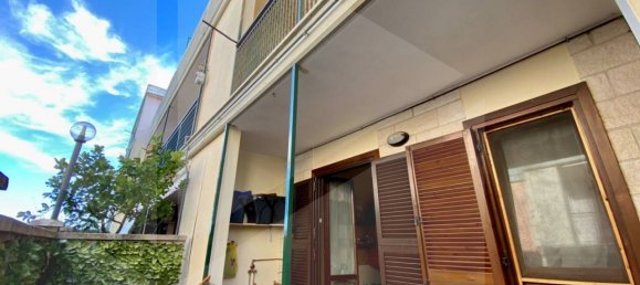 Вилла с 4 комнатами в Битонто, Италия № 21361 11