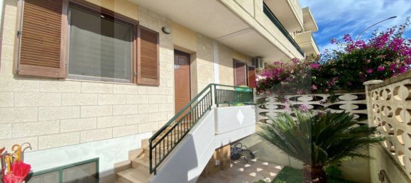 Вилла с 4 комнатами в Битонто, Италия № 21361 2