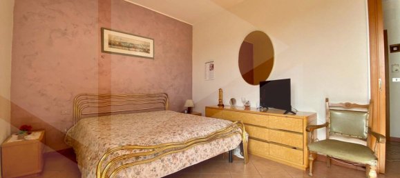 Вилла с 4 комнатами в Битонто, Италия № 21361 16