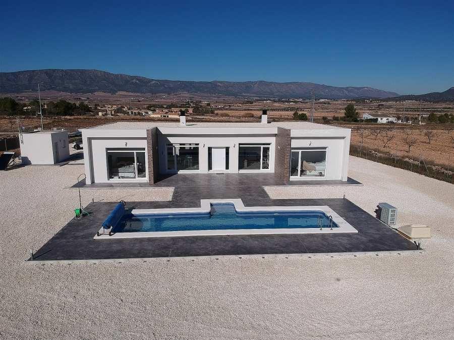 3 bedrooms Villa in Pinoso, Spain No. 11724
