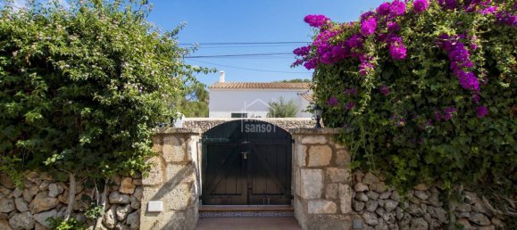 4 غرف نوم فيلا في Es Castell, Spain رقم 4984 3