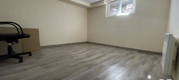 5 bedrooms House in Chateaudun, France No. 259583 9