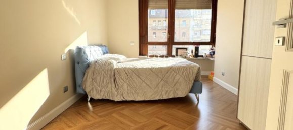 4 rooms Apartment in Turin, Italy No. 238220 8