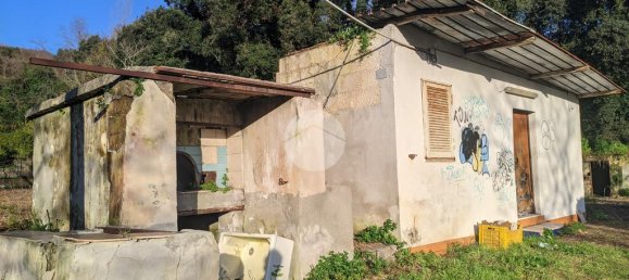 4 bedrooms House in Torre del Greco, Italy No. 85983 2