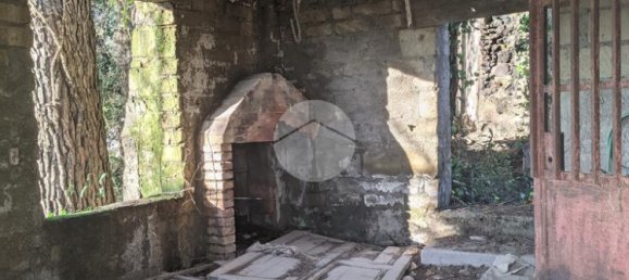 4 bedrooms House in Torre del Greco, Italy No. 85983 16