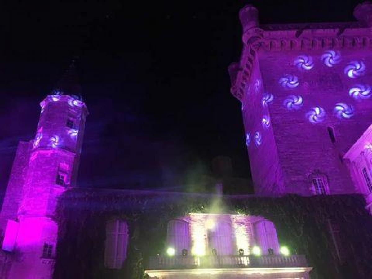 Офис в Юзес, Франция № 19334