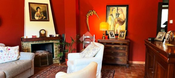 2 bedrooms Apartment in Pescia, Italy No. 264024 6