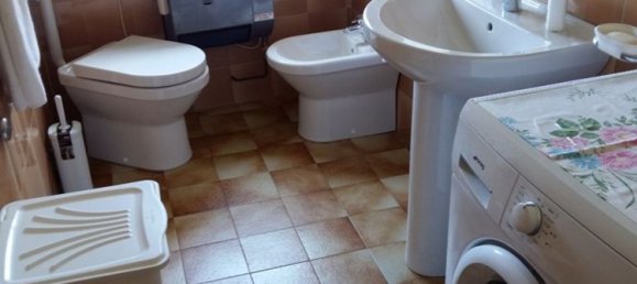 8 rooms House in Codigoro, Italy No. 15163 11