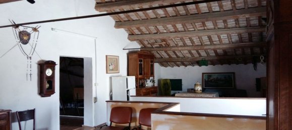 8 rooms House in Codigoro, Italy No. 15163 12