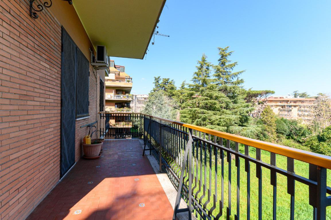 Apartamento de 3 divisões em Rome, Italy N.º 238199