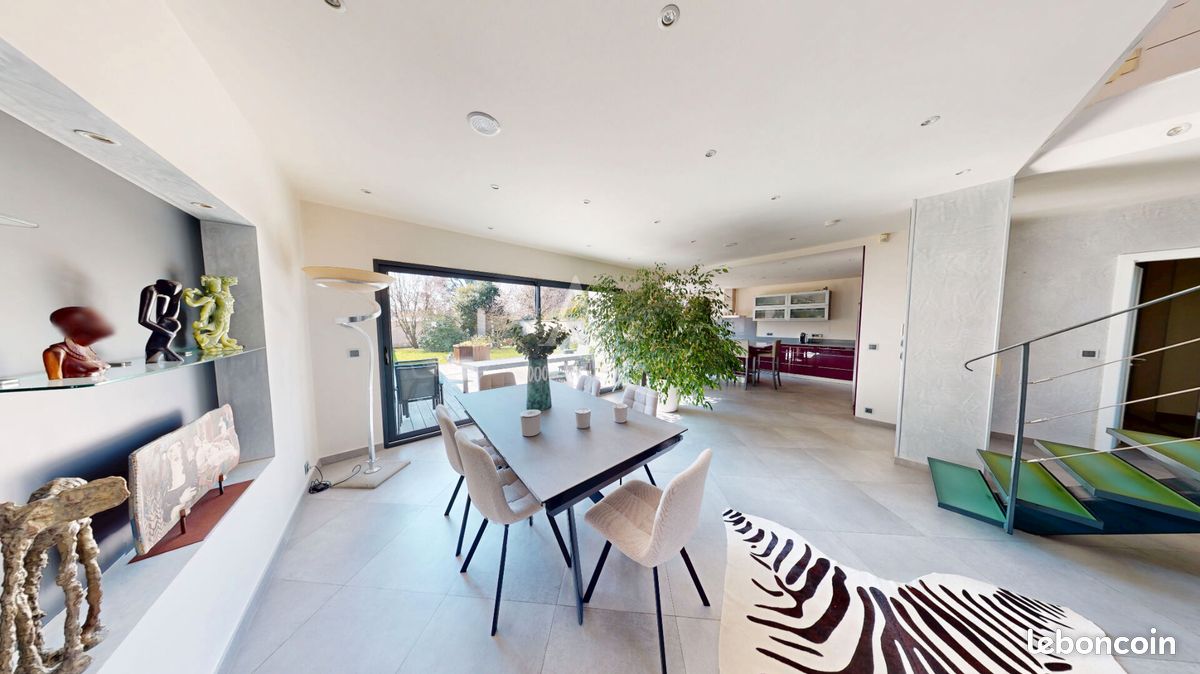 3 bedrooms House in Pontault-Combault, France No. 122958