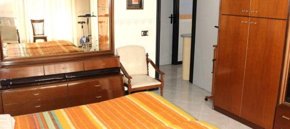 Apartamento de 5 divisões em Santeramo in Colle, Italy N.º 133643 6