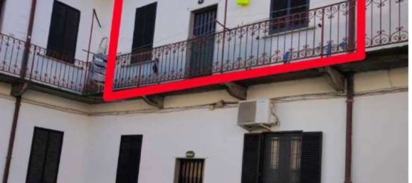 Квартира с 2 комнатами в Бусто Арсицио, Италия № 184597 3